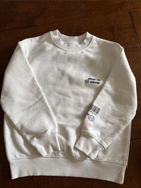 Break The Routine White Graphic Crewneck Sweatshirt